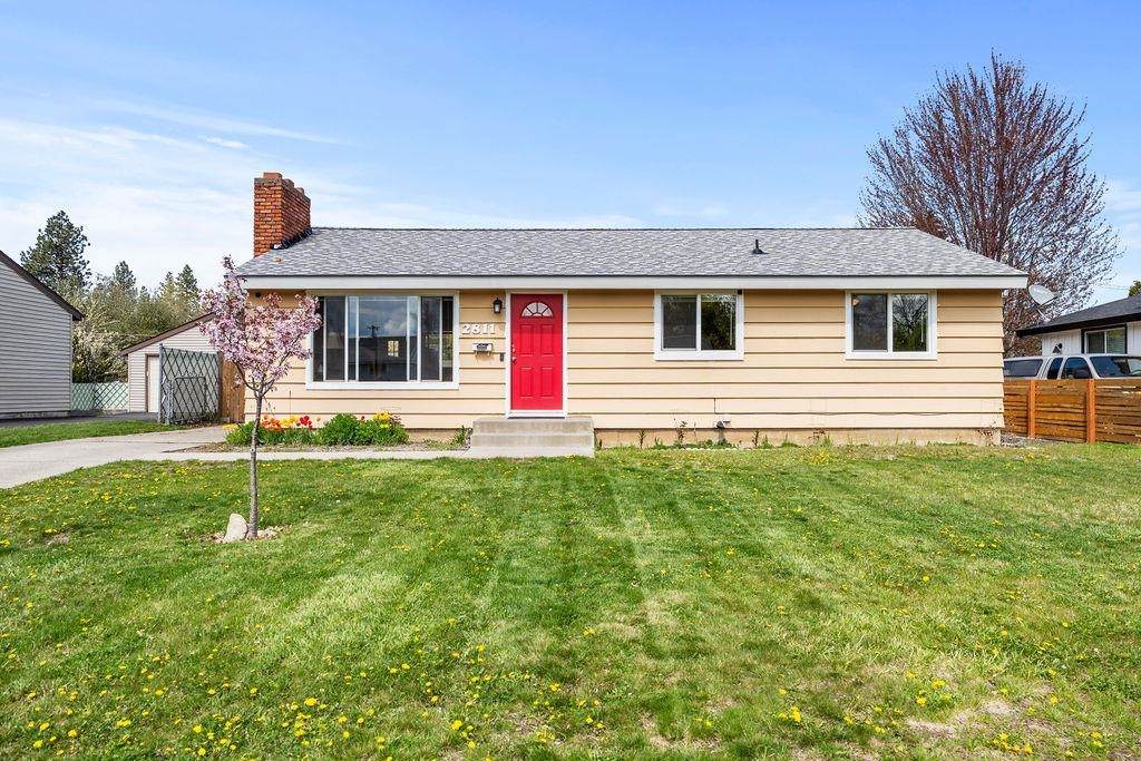 2811 39th Ave - Photo 1