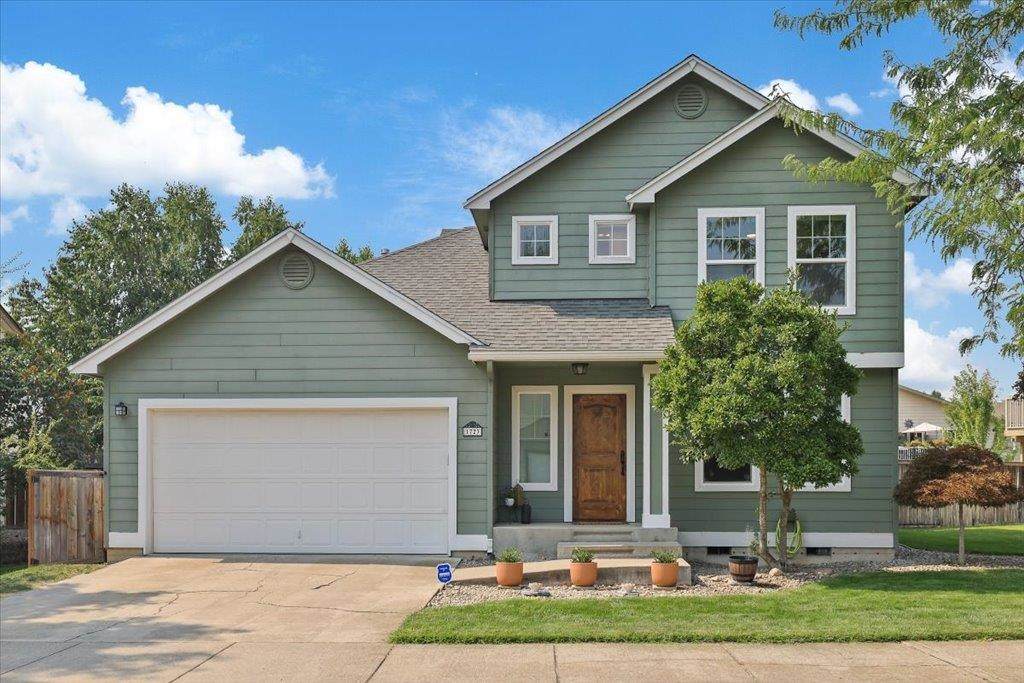 1723 Harmony Ln - Photo 1