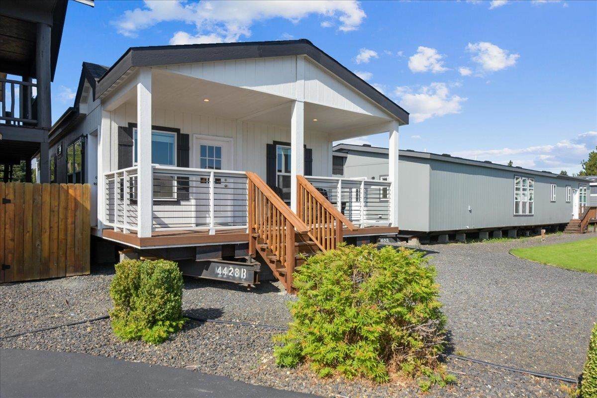 617 State Ave - Photo 1