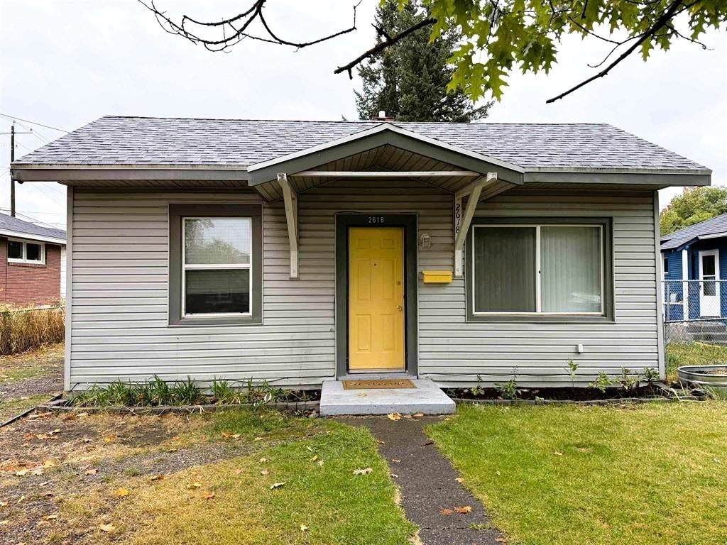 2618 Martin St - Photo 1