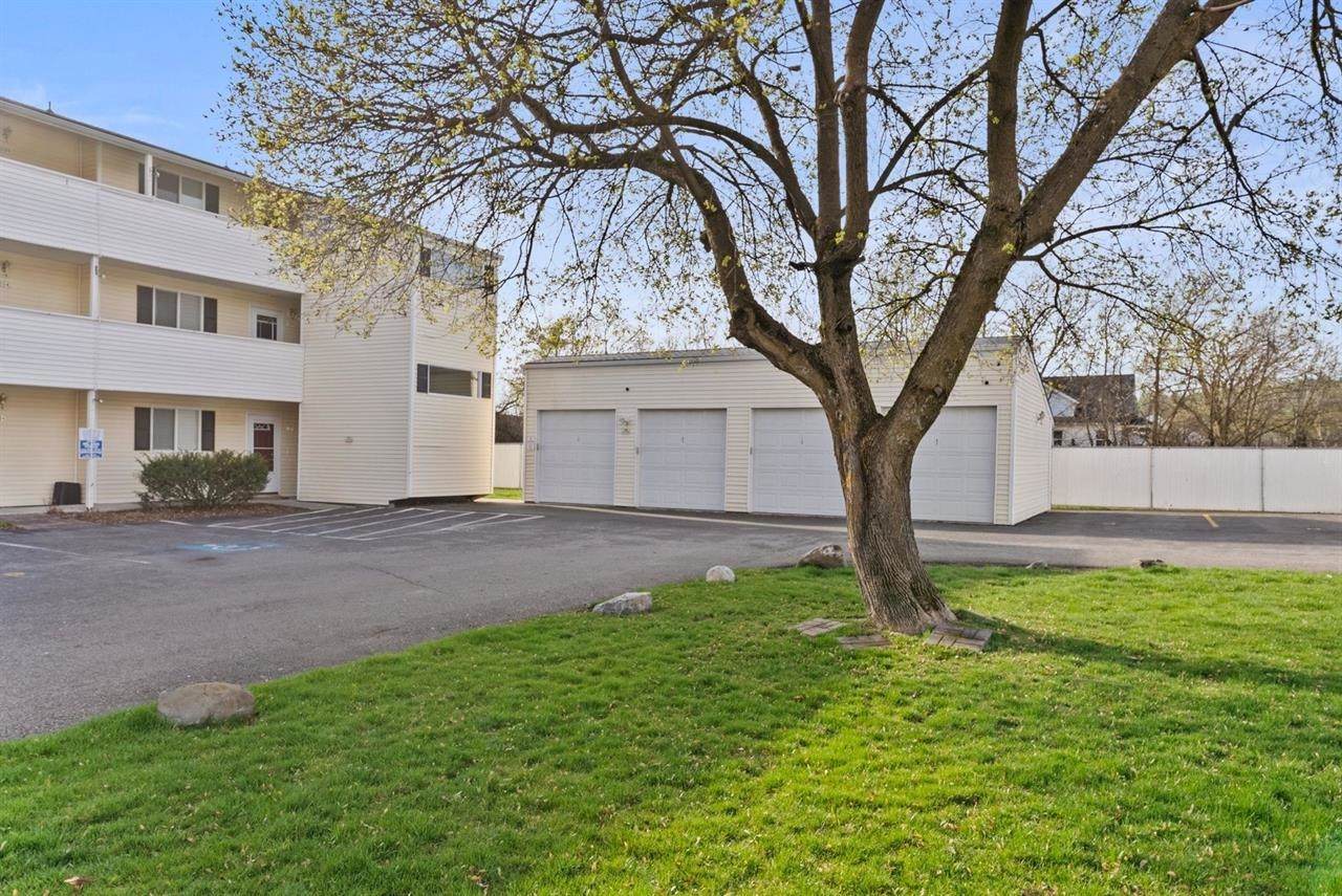 222-105 Hutchinson Rd - Photo 1