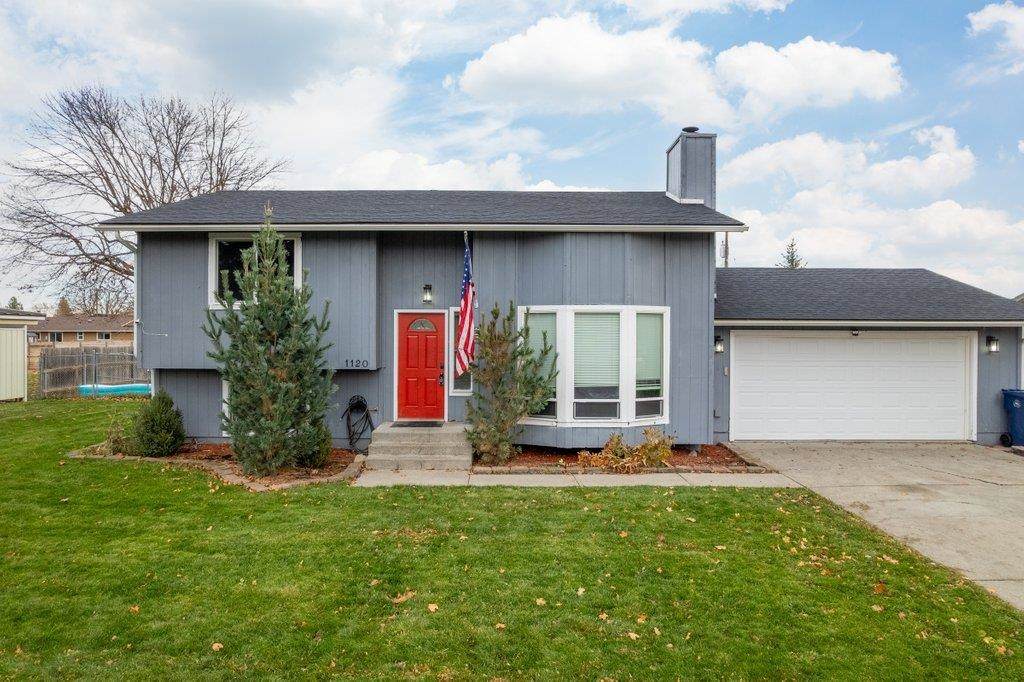 1120 Warren Rd - Photo 1