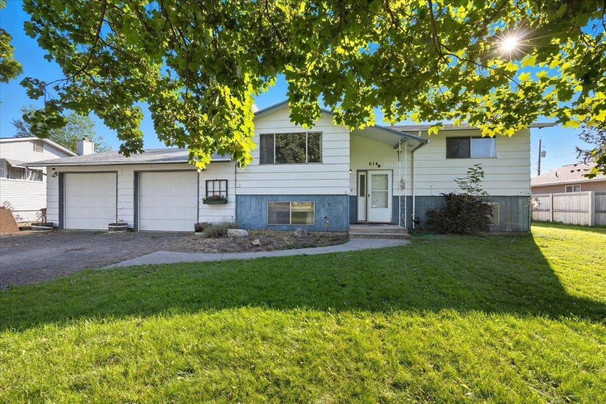 614 Grant St - Photo 1