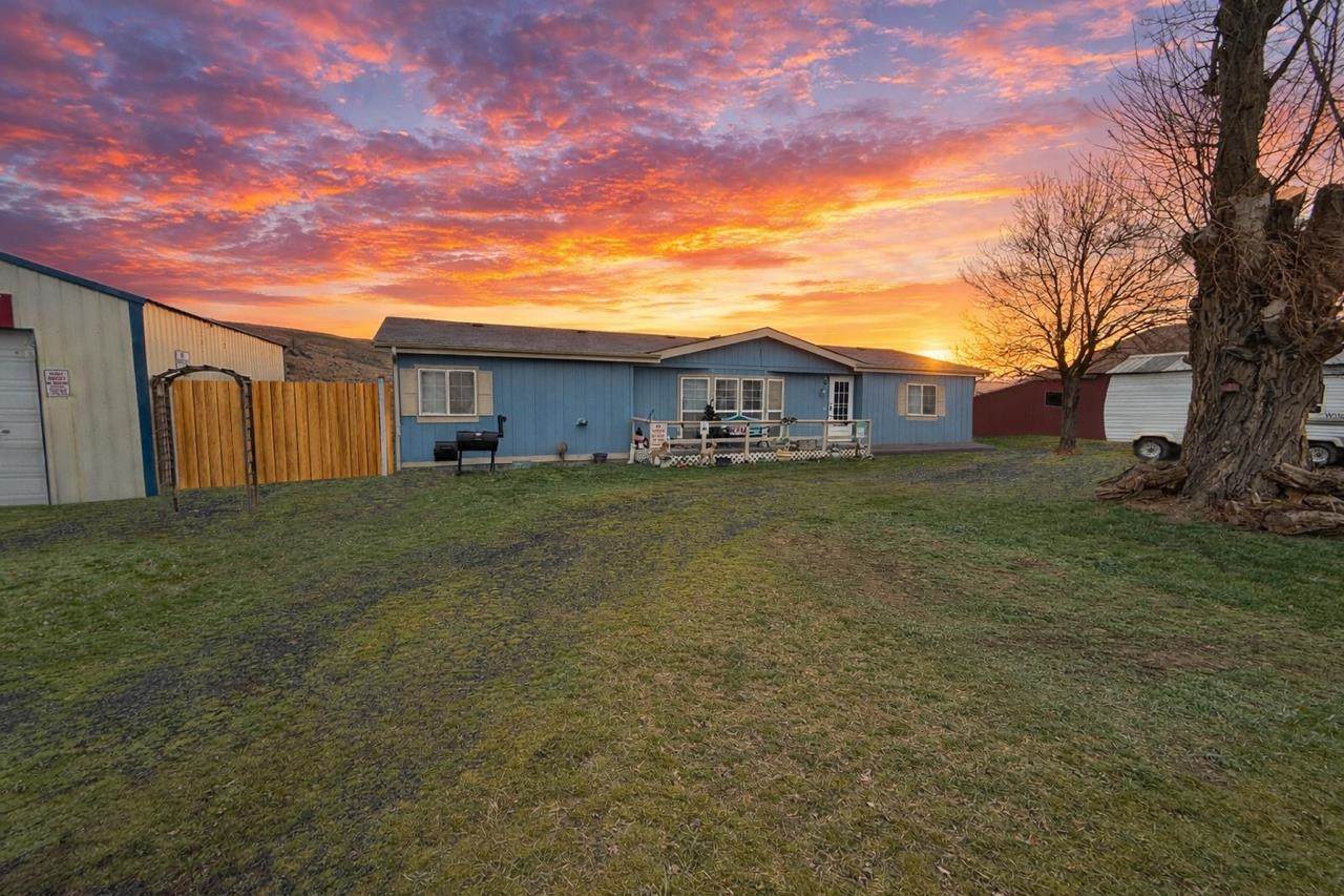 81 Morrow St - Photo 1