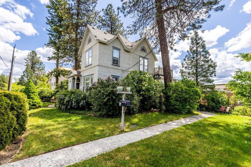 2217 5th Ave - Photo 1