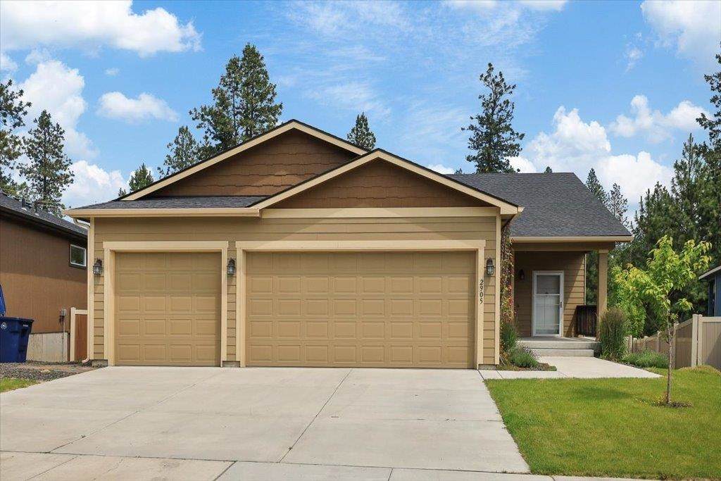 2905 Custer Ln - Photo 1