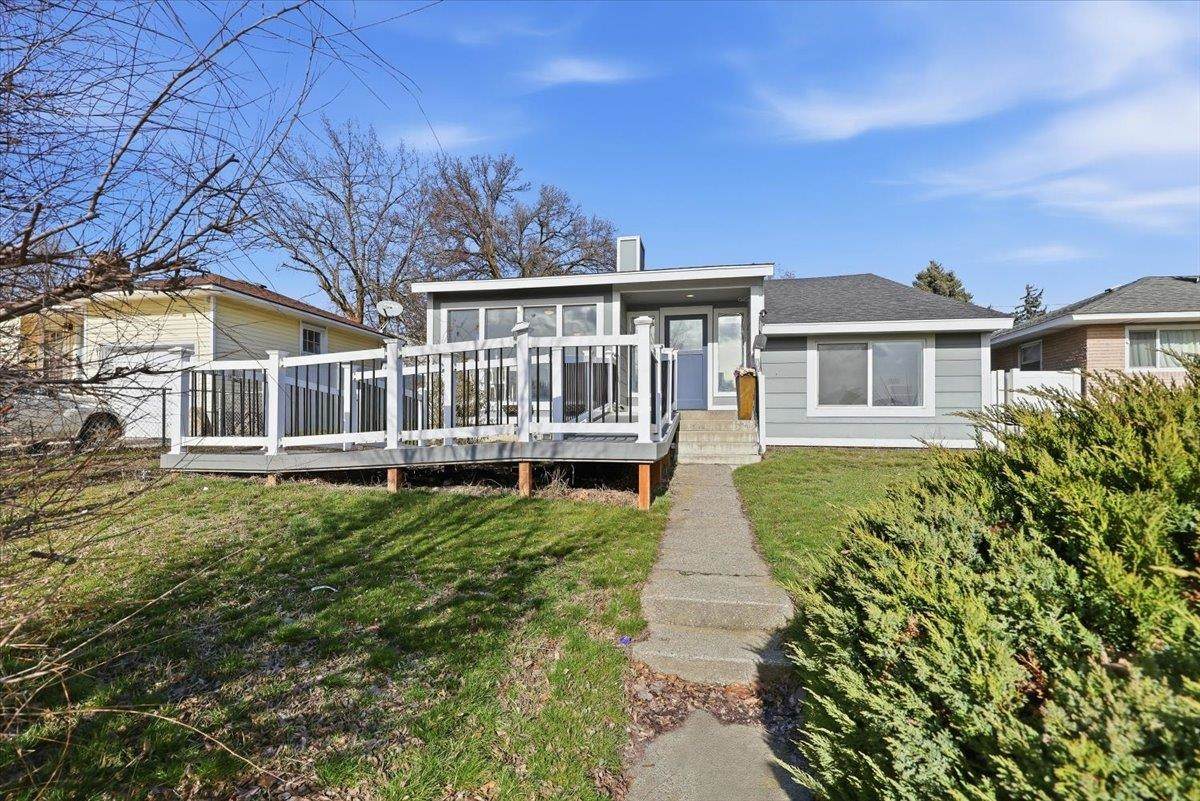 3723 Fairview Ave - Photo 1