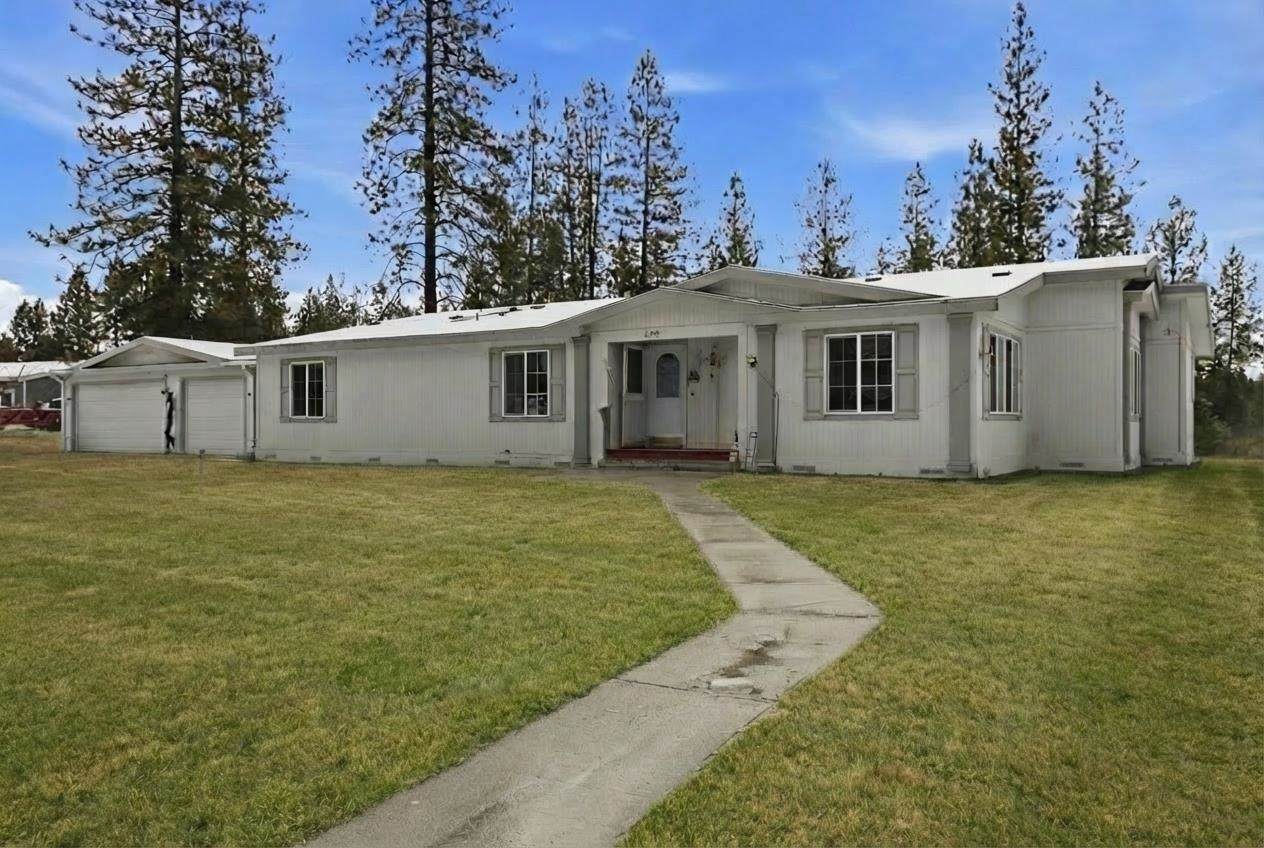 6399 Lakeview Dr - Photo 1