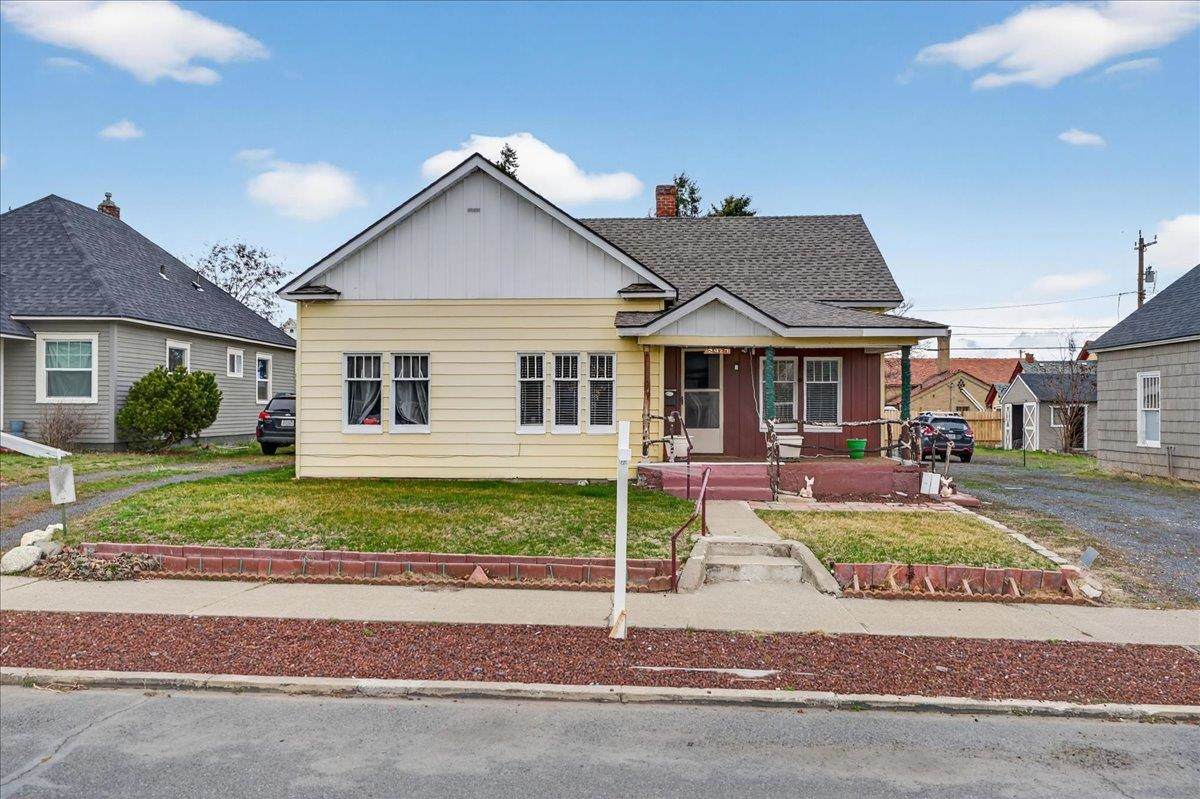 2927 Wabash Ave - Photo 1