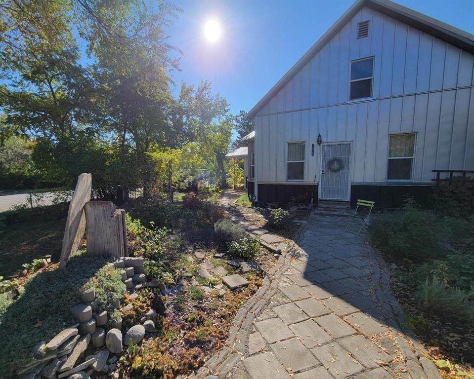1528 Boone Ave - Photo 1