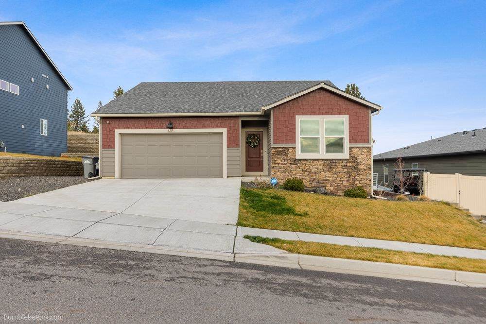 8215 Avery Rd - Photo 1