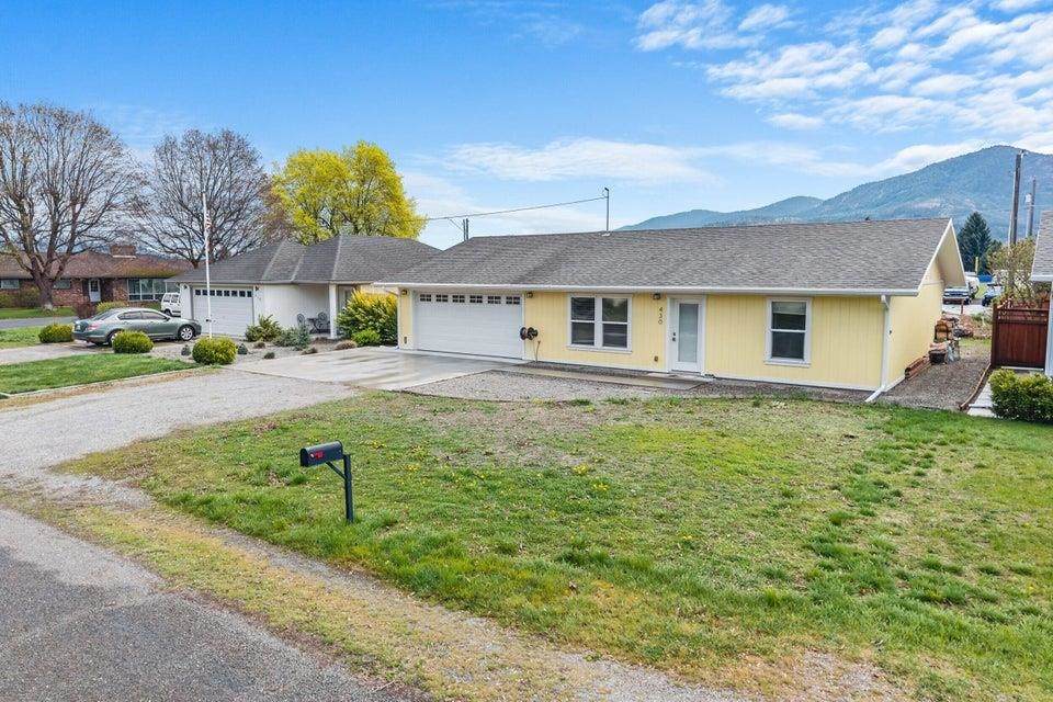 430 9TH Ave - Photo 1