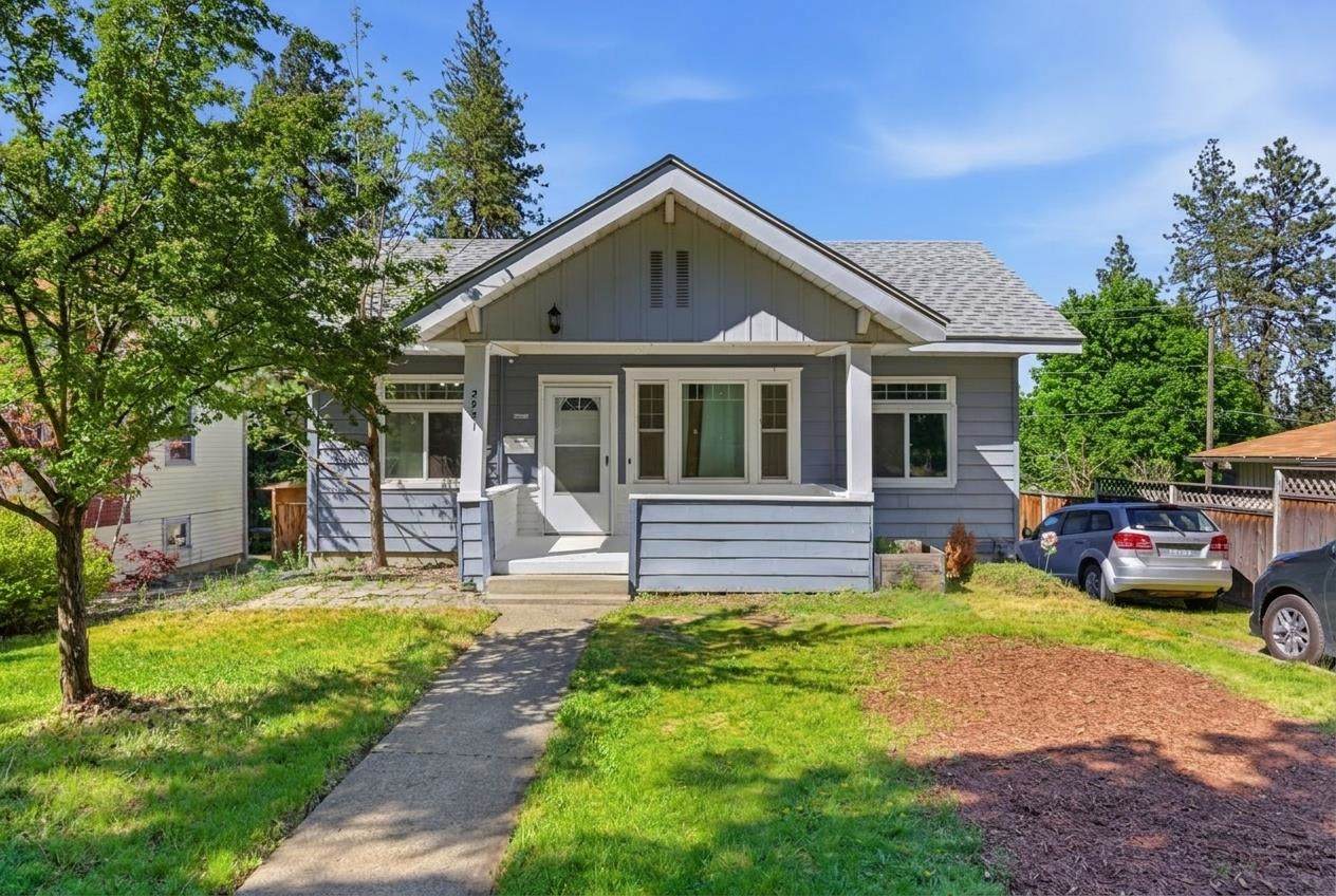 2921 17th Ave - Photo 1