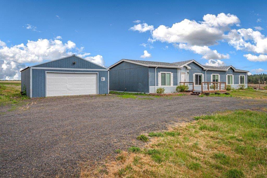 22922 Mcfarlane Rd - Photo 1