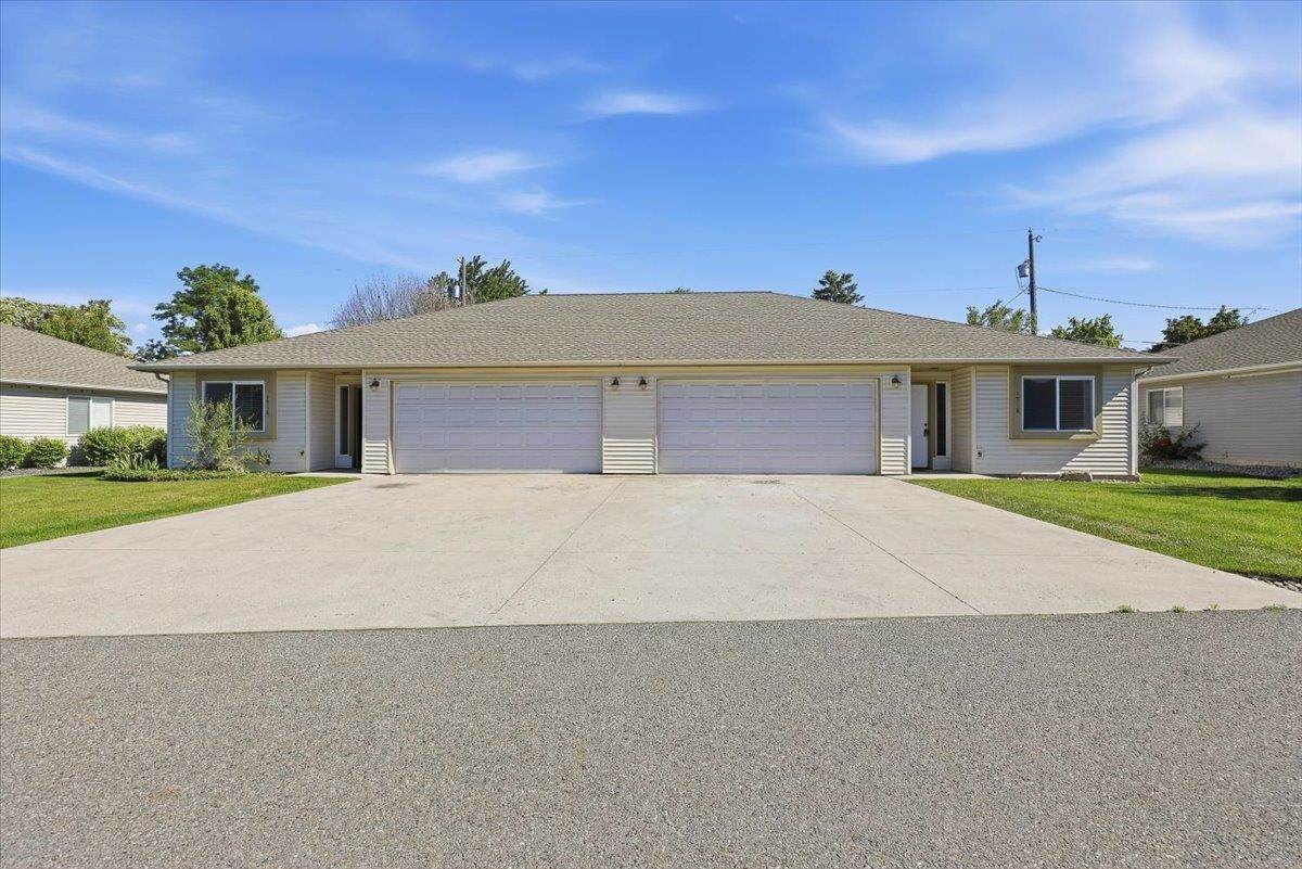 1710-1712 Bessie Ln - Photo 1