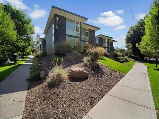 2009 Grand Blvd - Photo 1