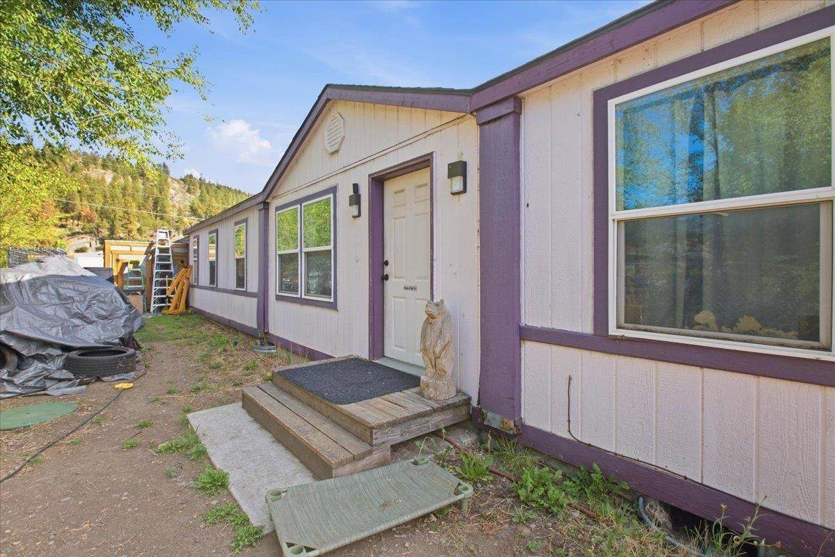5016 Frederick Ave - Photo 1