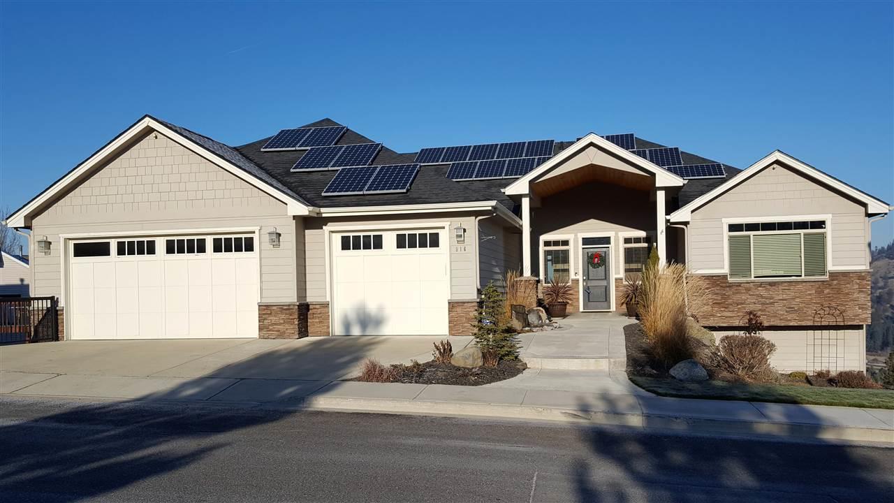 916 Willapa Ave - Photo 1