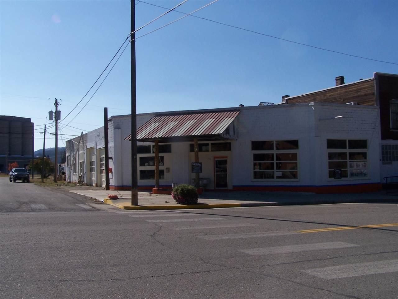 128 5th Ave - Photo 1
