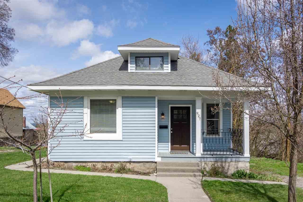 927 8th Ave - Photo 1