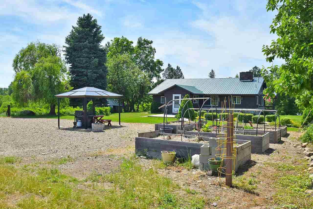 3720 Bridges Rd - Photo 1