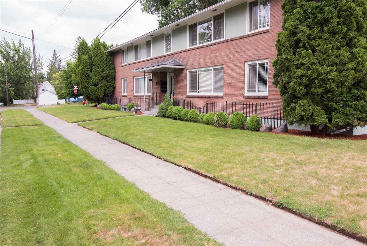 1109 Walnut St - Photo 1