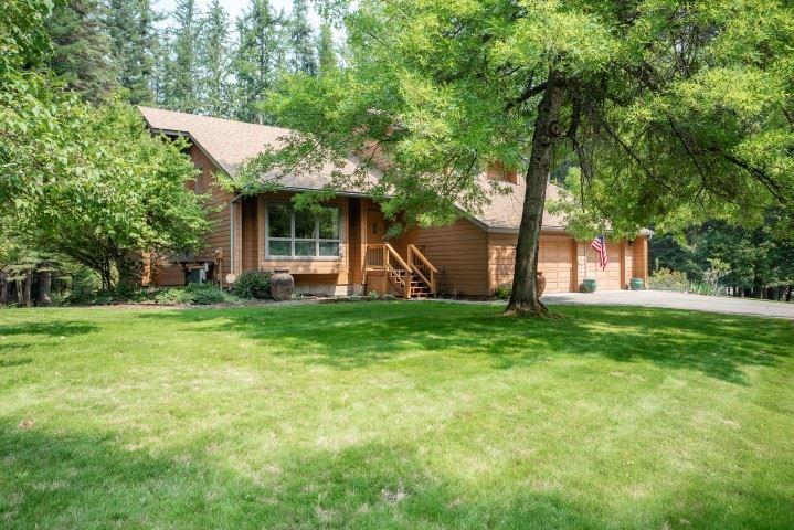 2985 St James Ave - Photo 1