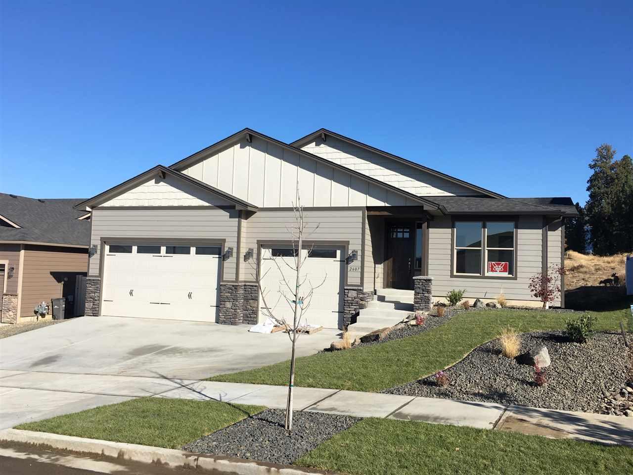 2607 Conklin Dr - Photo 1