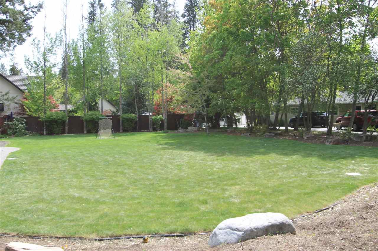 1720 Hayden Ave - Photo 1