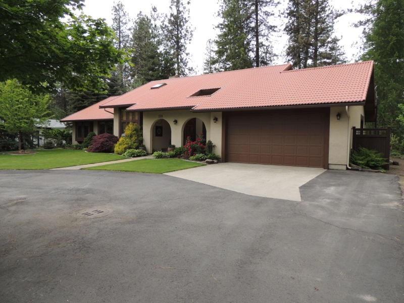 238 Eagle Dr - Photo 1