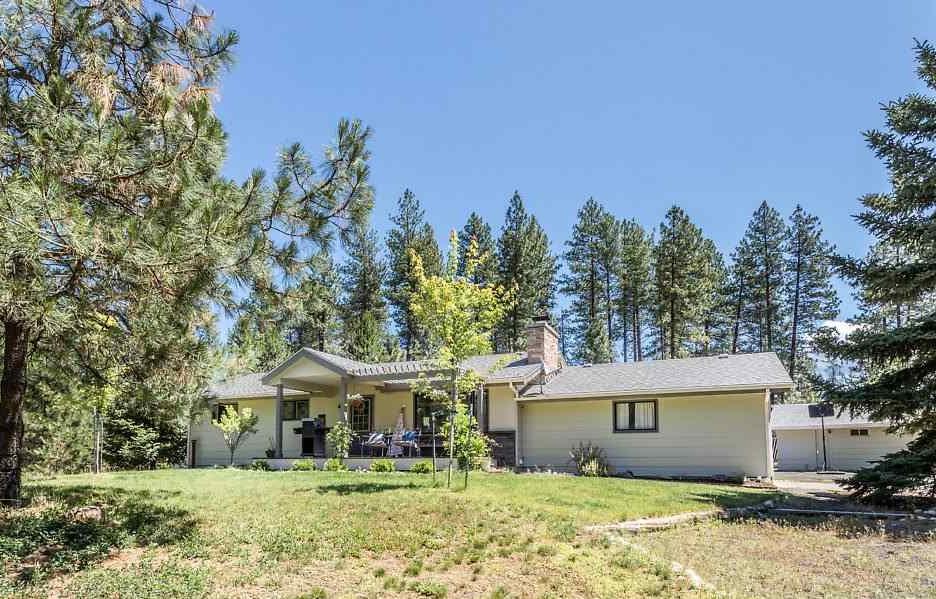 20 Denison Chattaroy Rd - Photo 1