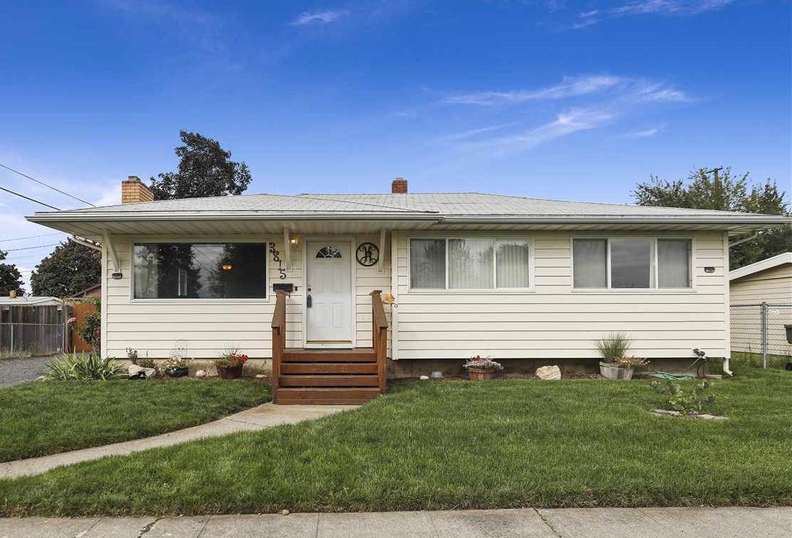 3815 Ermina Ave - Photo 1