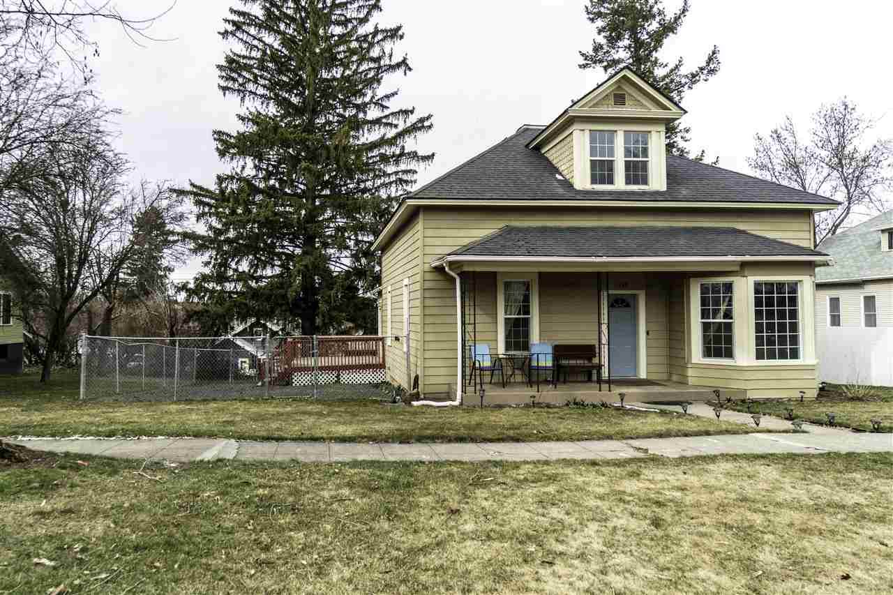 217 Broadway St - Photo 1