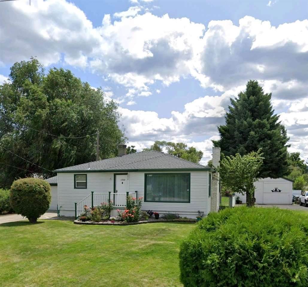 11922 3rd Ave - Photo 1