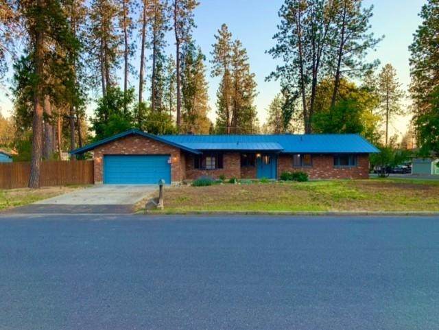 1104 Greenleaf Dr - Photo 1