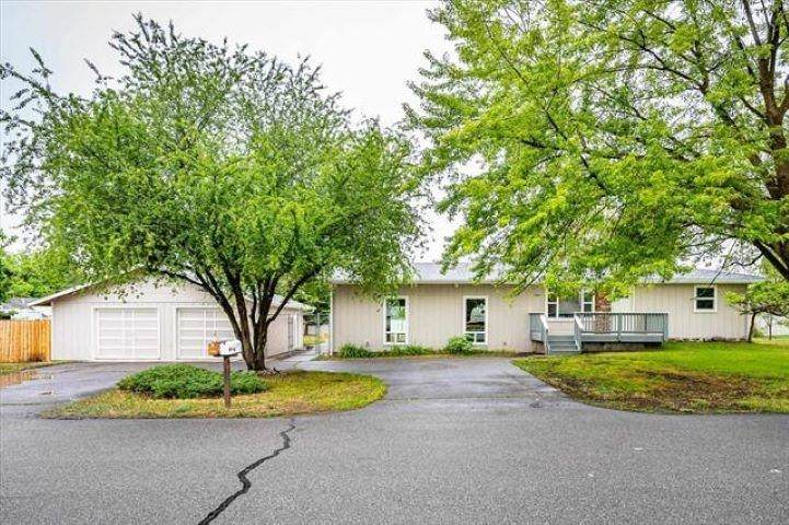 3305 Davis Rd - Photo 1
