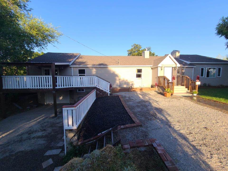 1104 Ella Rd - Photo 1