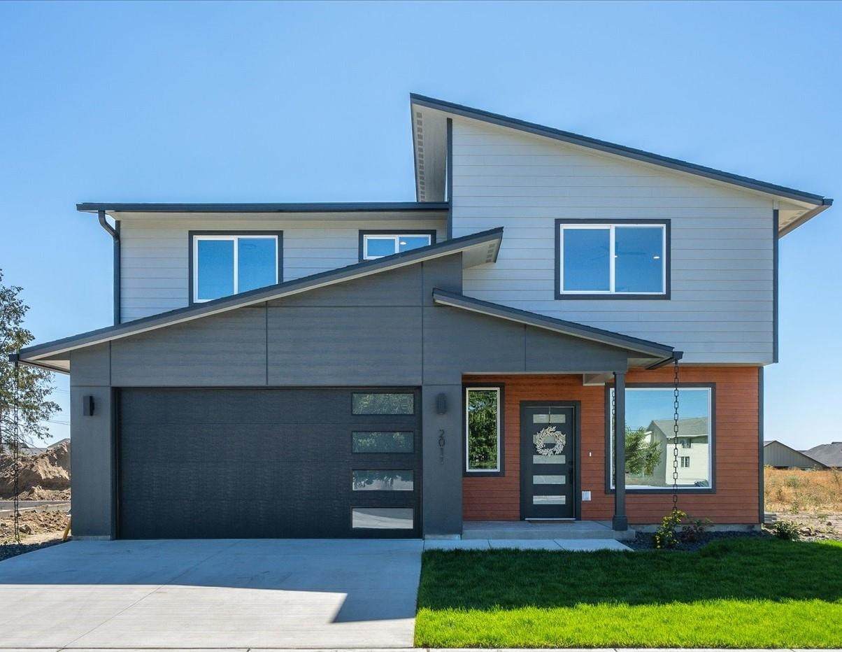 2091 Walker Ave - Photo 1