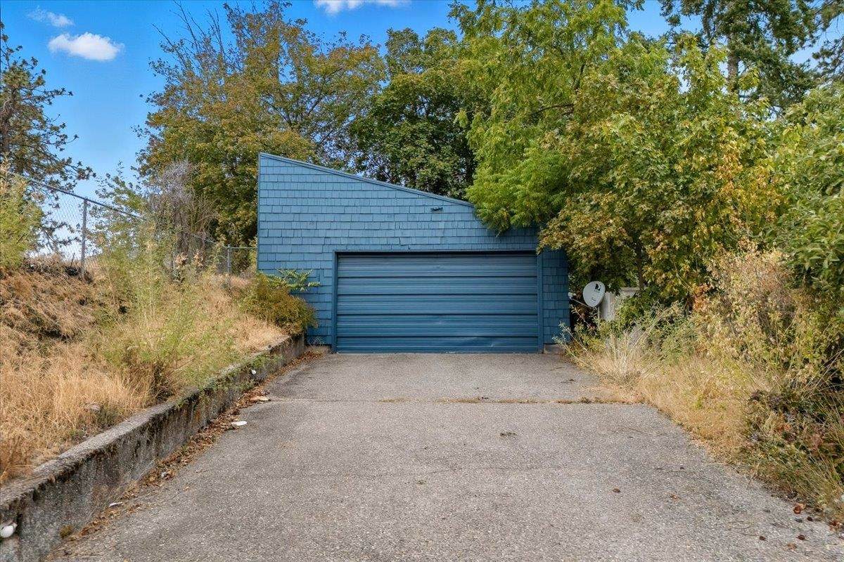 2828 Garfield St - Photo 1