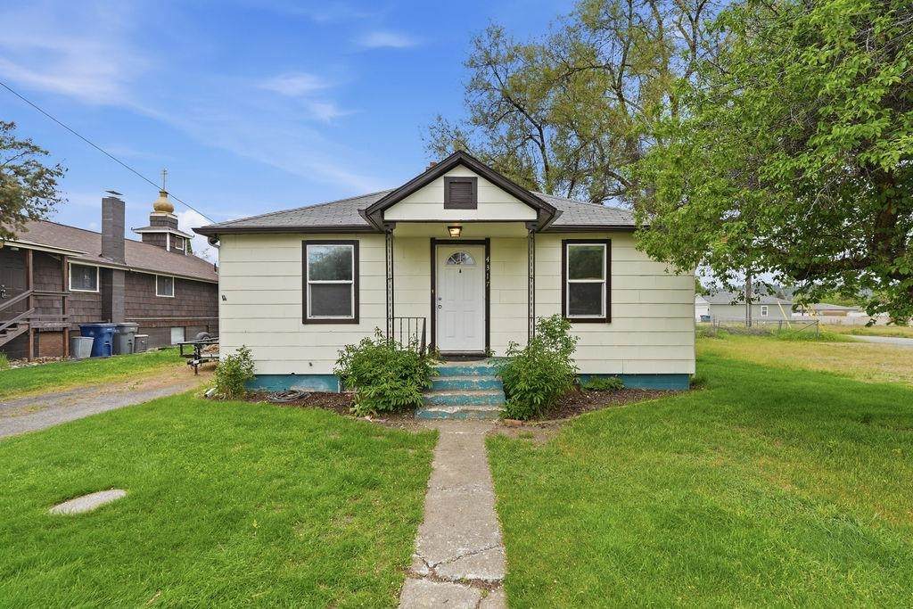 4317 Evergreen Rd - Photo 1