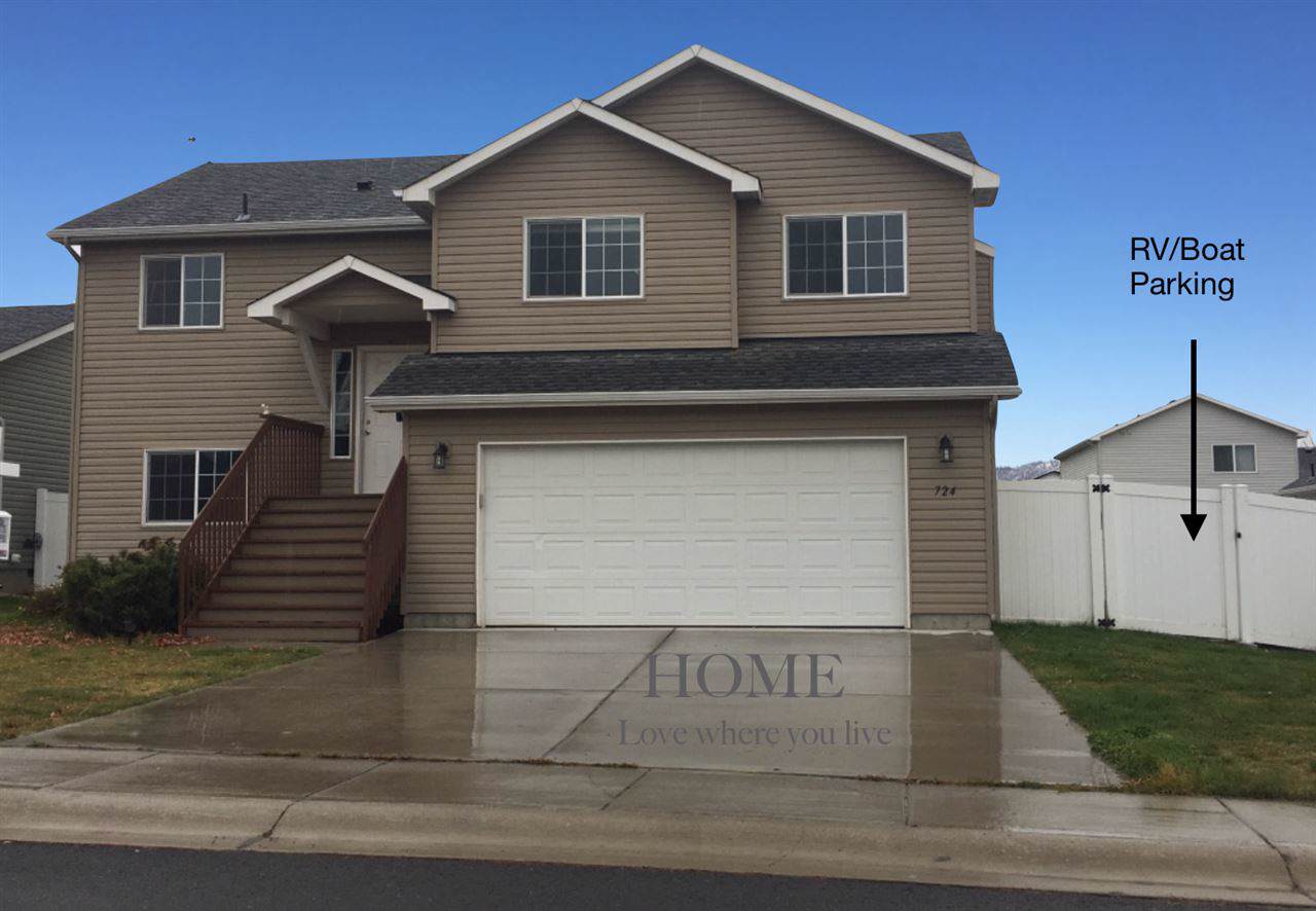 724 Joshua Dr - Photo 1
