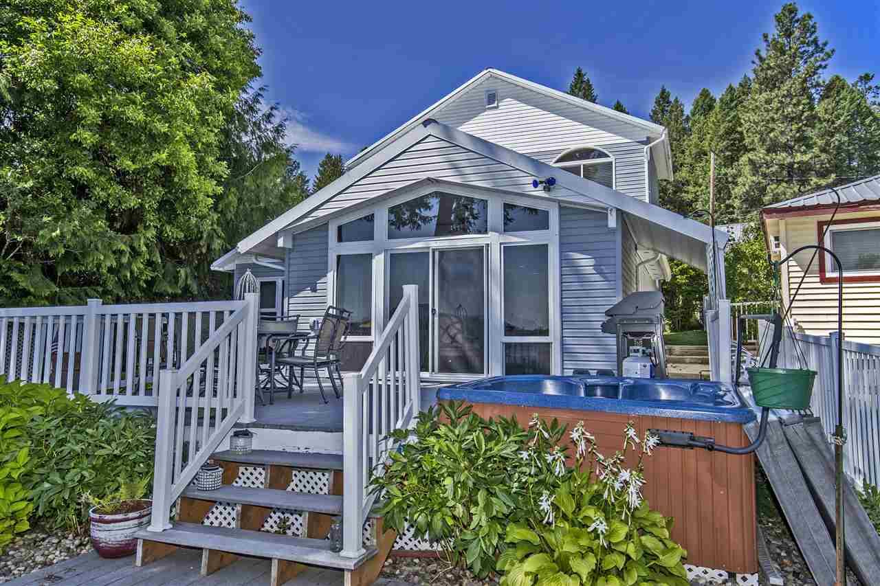 181 Terrace Ave - Photo 1