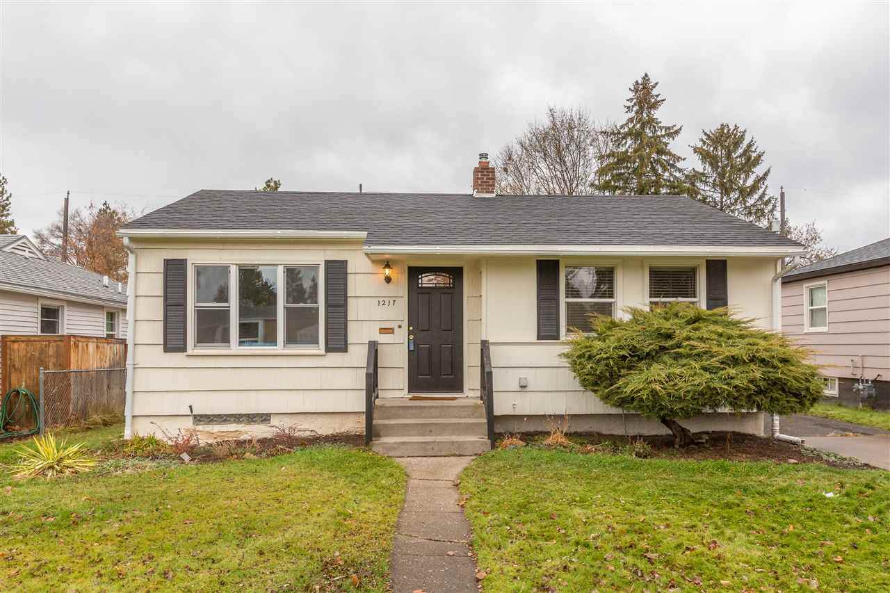 1217 40th Ave - Photo 1