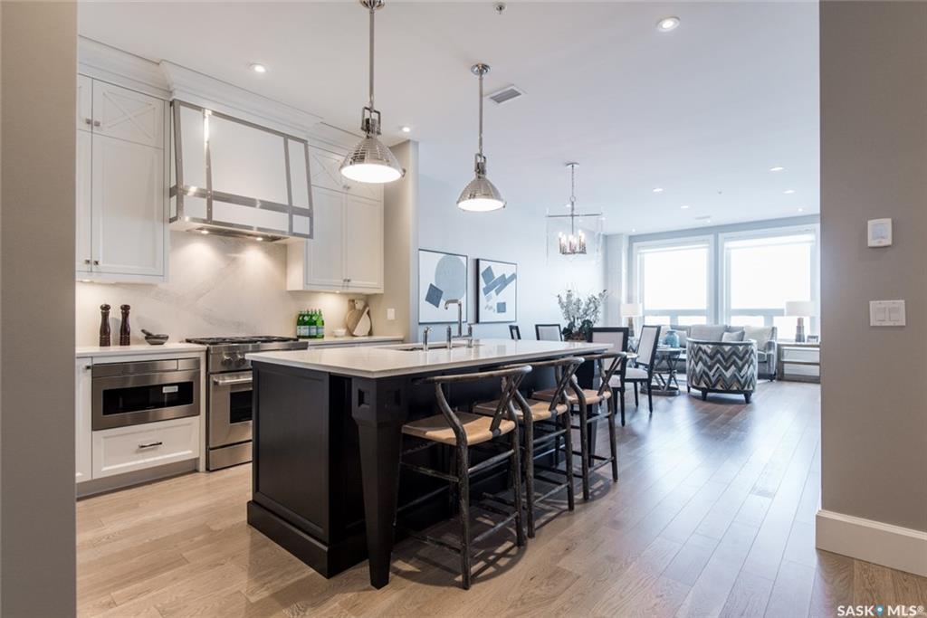 404 Cartwright Street - Photo 1