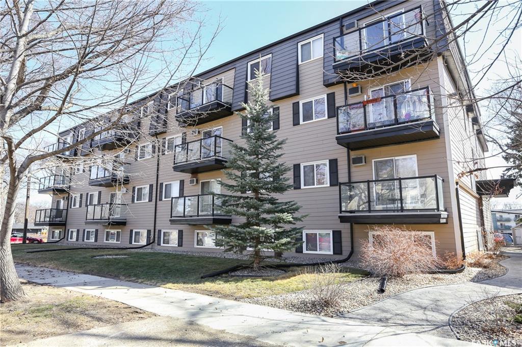 1001 Lansdowne Avenue - Photo 1