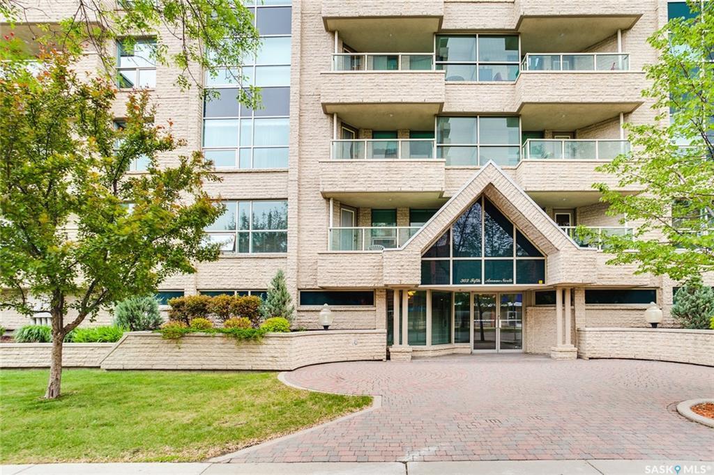 303 5th Avenue - Photo 1