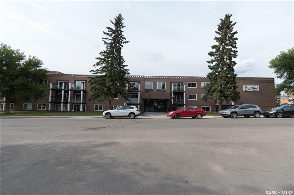 2707 7th Street - Photo 1