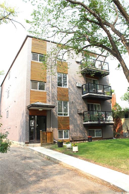 905 4th Avenue - Photo 1