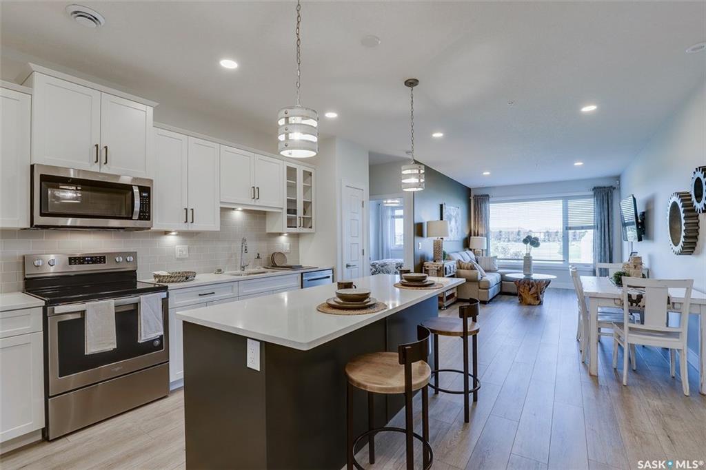 105 Willis Crescent - Photo 1