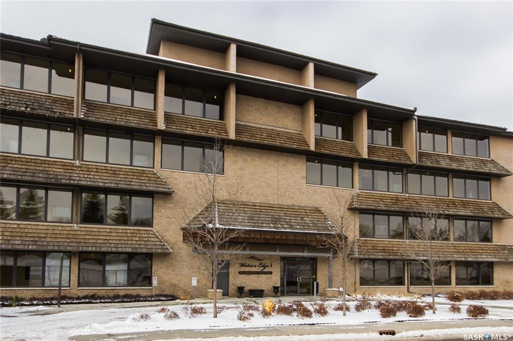 623 Saskatchewan Crescent - Photo 1